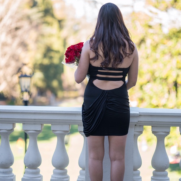 Bebe: Little Black Dress - Picture 3 of 4